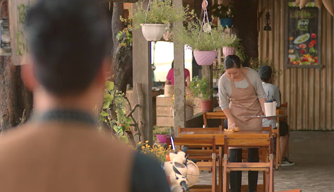 Cả Một Đời Ân Oán tập 45: Phong lặng lẽ nhìn Dung hạnh phúc bên người mới Cả Một Đời Ân Oán tập 45: Phong lặng lẽ nhìn Dung hạnh phúc bên người mới